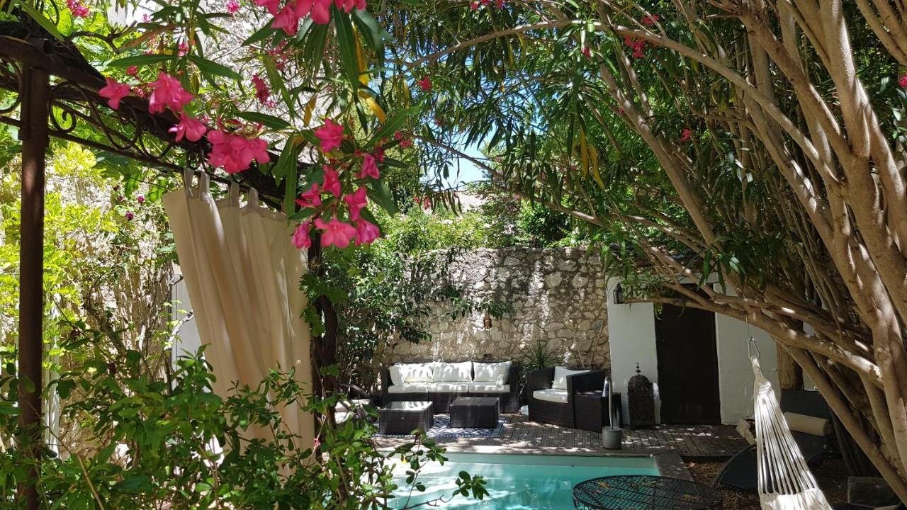 La Demeure Du Pressoir Bed & Breakfast Cuxac-dʼAude Dış mekan fotoğraf