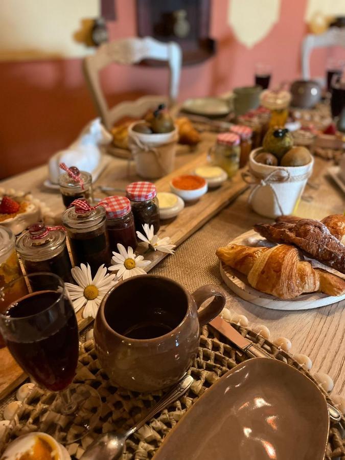 La Demeure Du Pressoir Bed & Breakfast Cuxac-dʼAude Dış mekan fotoğraf